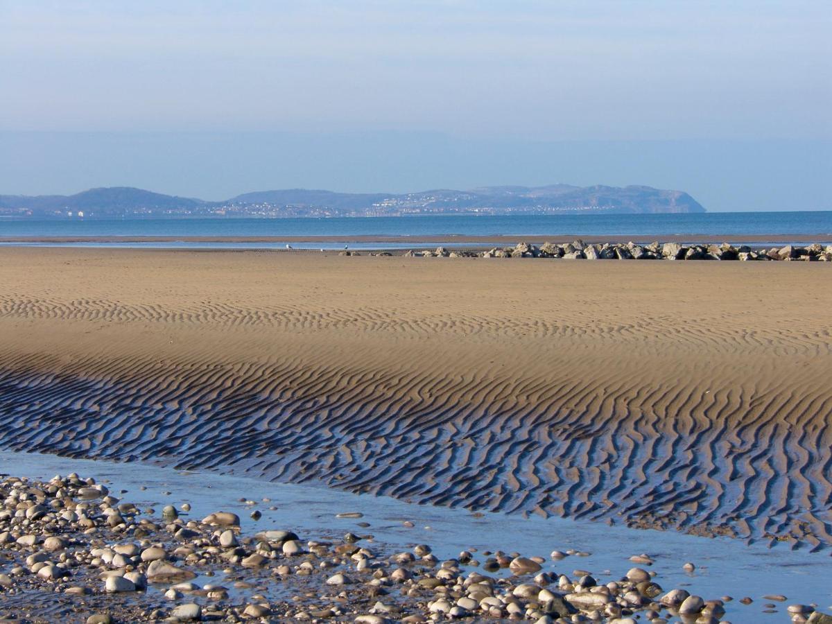 Pen Y Bont Villa Abergele Bagian luar foto